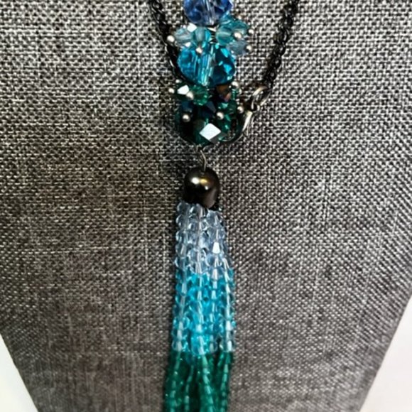 Turquois and Blue Long Beaded Necklace with Black Chain. - Picture 2 of 4